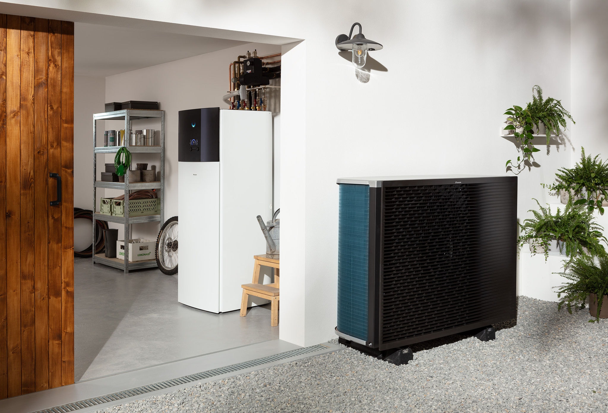 Daikin Altherma dizalica topline ugrađena u skladišnoj prostoriji